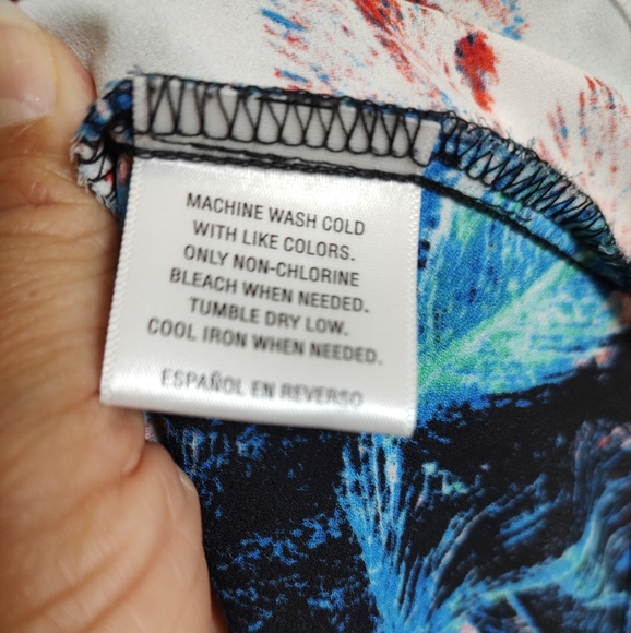 Style & CO Flowy Sleeveless Blouse Set - Picture 3 of 8